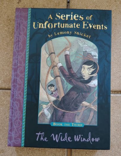 A Series of Unfortunate Events: The Wide Window (Book 3) Hardcovers