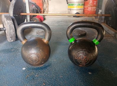 2 x 24KG Kettlebells