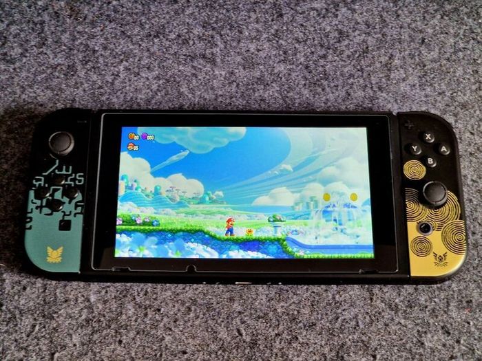 Modded Nintendo Switch V2 Zelda Edition Perfect Condition