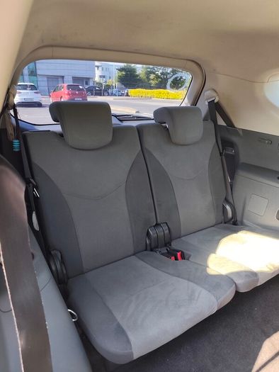 2013 Toyota Prius plus