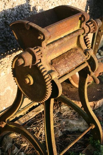 Antique Oil Cake Mill - Thompson Brothers  Vexford Antique Milling Machine