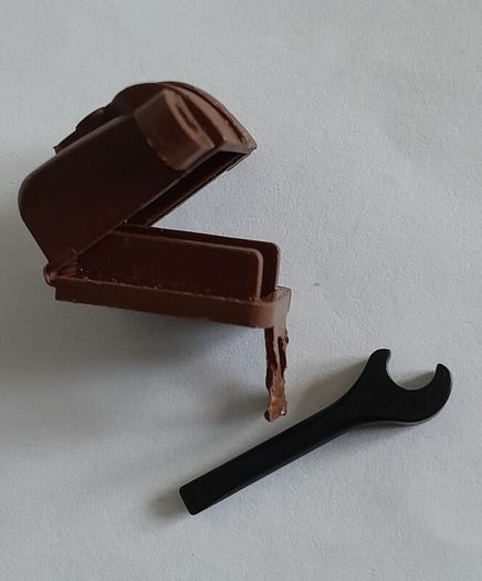 LEGO - Mini Figure Back Pack and Wrench