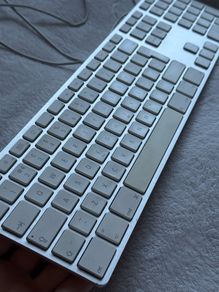 Apple Keyboard