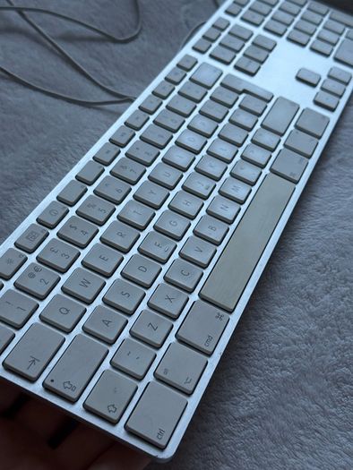 Apple Keyboard