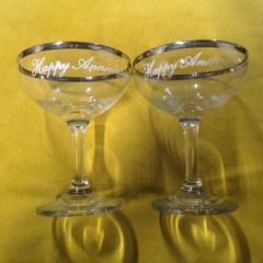 RARE FIND - VTG 1973 Treasure Master Happy Anniversary  - Happy Couple Champagne Toast glasses