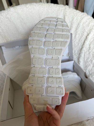 Alo runner trainers