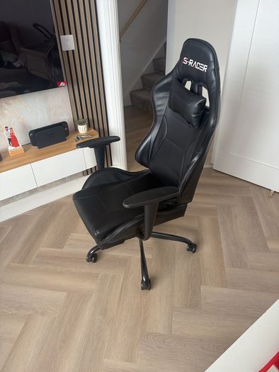 gaming chair with recliner