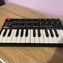 Akai MPK Mini MKII MIDI Keyboard, Mint Condition in Box with Cables & Manuals Image 3