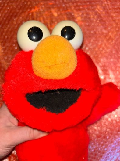 1995 Vintage Tyco Tickle Me Elmo in working condition