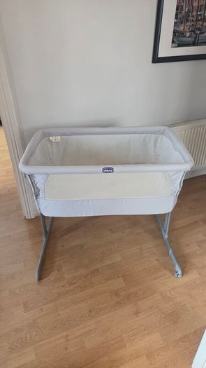 Chicco Next2Me co-sleeper crib