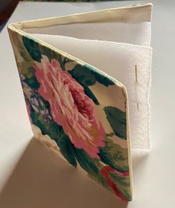 Sewing needle case