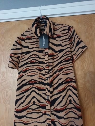 Pretty Little  Thing Camel Tiger Short Sleeved Midi Shirt Dress. S.10.  B.N.W.T