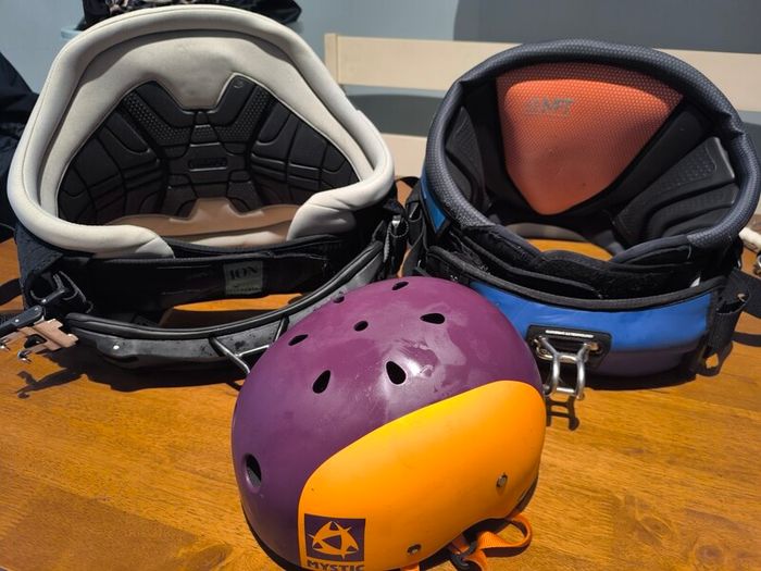 Kite surfing Harness's & Helmet