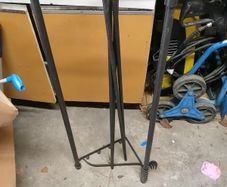 Hat rack