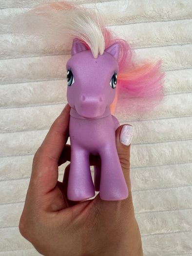 Vintage My Little Pony Twinkle Twirl Purple Stars Hasbro 2004 G3 Used Please see pictures