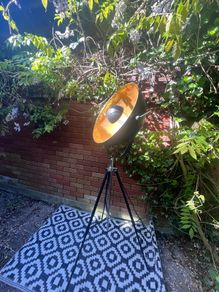 floor lamp