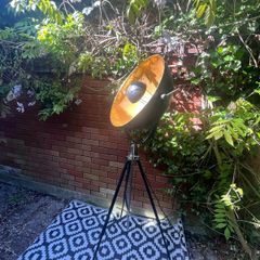floor lamp