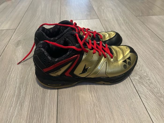 Yonex  badminton shoes