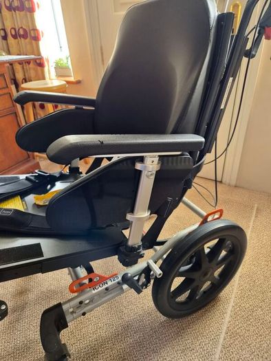 Icon 125 Adjustable Wheelchair