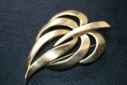 Vintage Napier Gold Tone Brooch