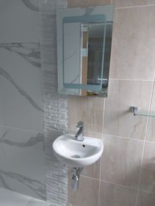 Bath sink+mirror