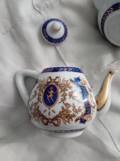 Teapot ornaments