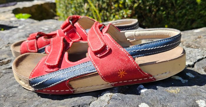 Boys Art Company Sandals size 6/eu39