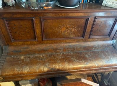 Piano free to take away