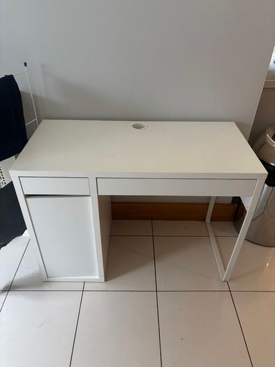 White Desk