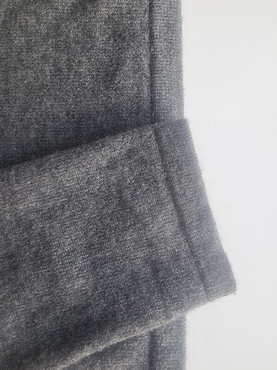 Grey Cashmere V-Neck, Size L