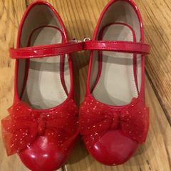 Patent red flat pumps with bows size 11