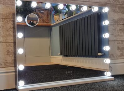 Hollywood Vanity Makeup Mirror