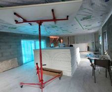 Plasterboard lifter