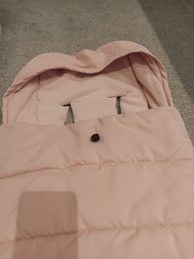 Pink muff Bugaboo bee