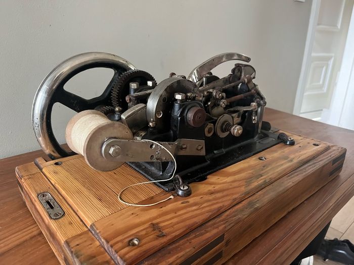 Frobana sewing machine