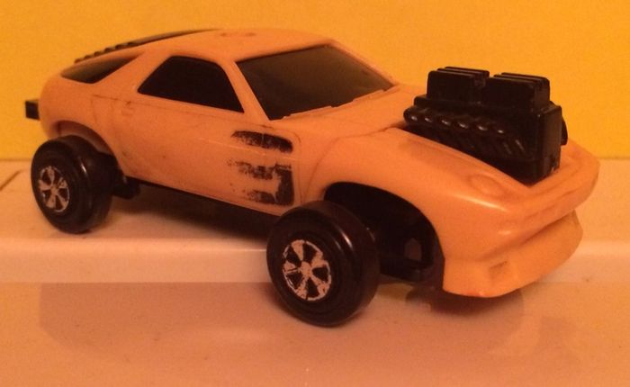 Porsche 928 "stretch" 1/43