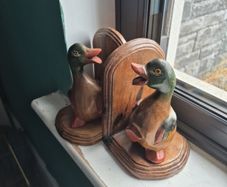 Vintage Hand Carved Duck Bookends  Lovely Decorative Pair