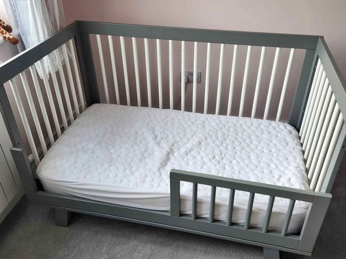 Babylo Hudson Crib/Toddler Bed USA