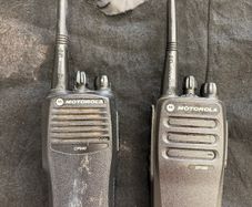 Motorola 6-Way Multi-Unit Charger + 2 Radios