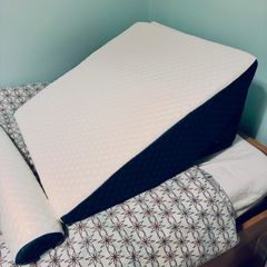 Wedge support pillow