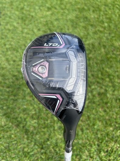 Full set of ladies golf clubs