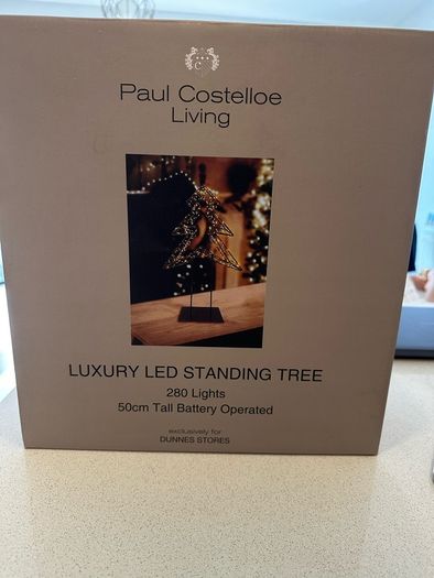 Paul costellone standing Christmas Tree LED