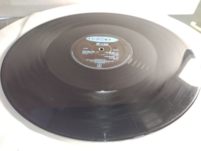 Z100 - Testa Don't Stop - Next Records - Italian Pressing - Early 90s House Classic!
