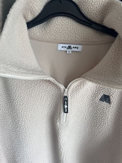 Women's 4th ARQ cream quarter zip
