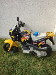 Electric motorcycle for kids