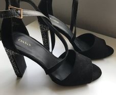Oasis ladies high heel sandals size 5