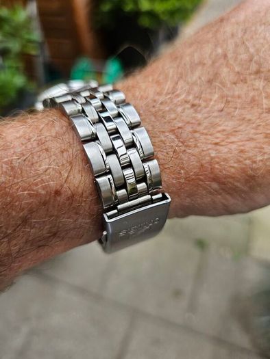 Watch Seiko 5 Automatic.