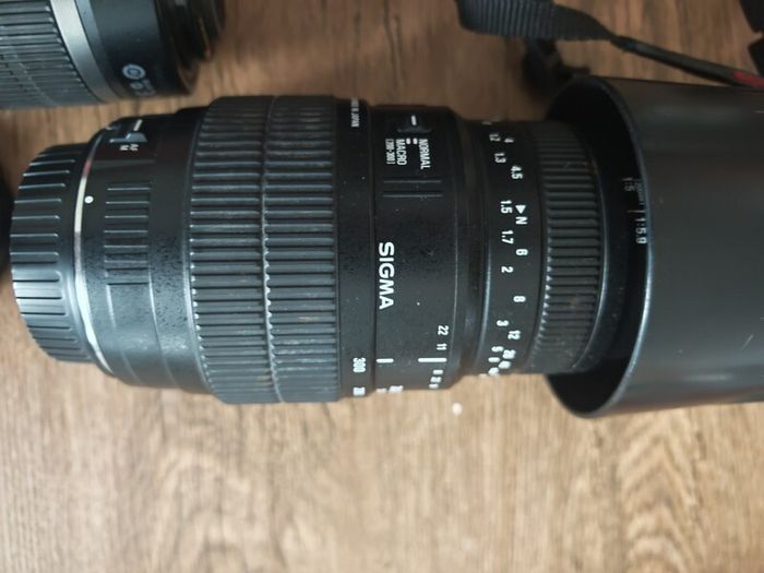 Canon 4000D digital camera