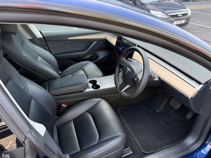 2022 Tesla Model 3 Long Range Awd