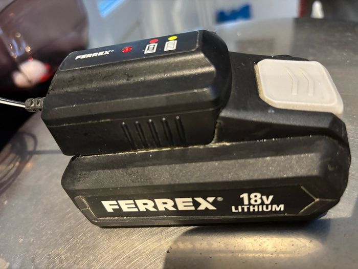 Ferrex 18v lithium battery & charger